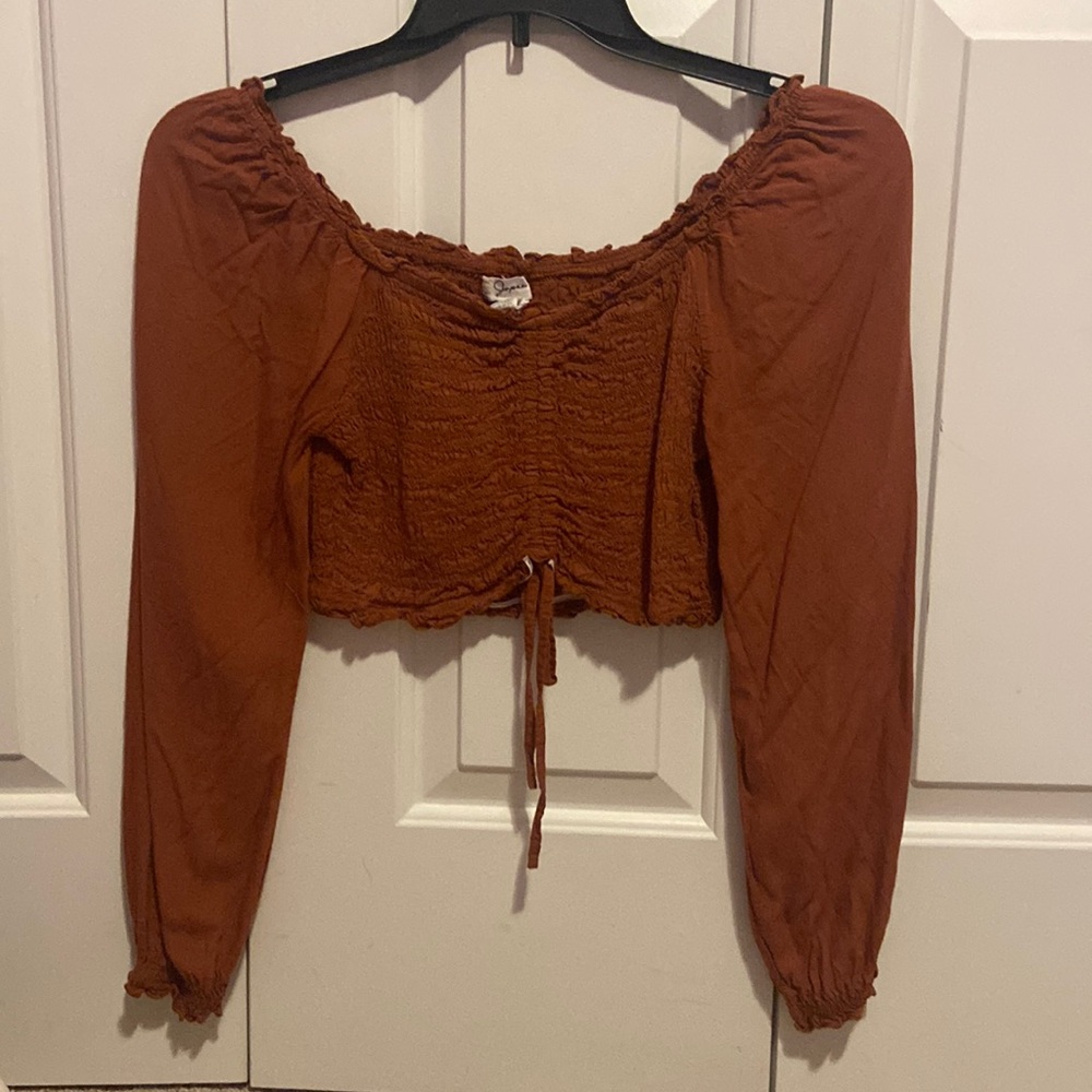 Maroon cropped cinched blouse